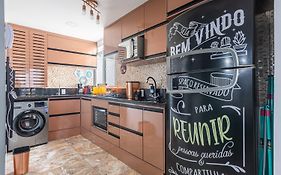Apartamento aconchegante com ar condicionado de 22 a 8h